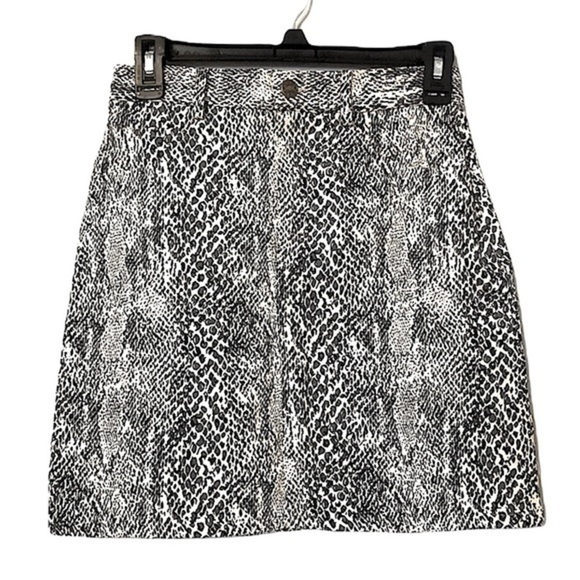 Moda International Snake Skin Zip Button Denim Streetwear Mini Skirt Size 4 - Picture 1 of 7